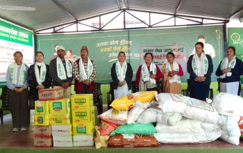 नेपालगञ्ज-१० द्वारा मानव सेवा आश्रमलाई ५१ हजारको खाद्यान्न सहयोग 
